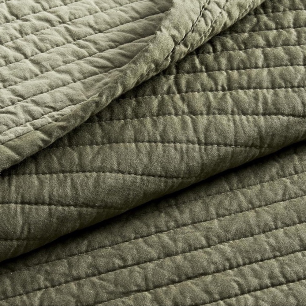 🆕 PB Style Quilt Set Olive Green Sateen Cotton Channel Queen 3 Piece Bedding NEW - Picture 5 of 10